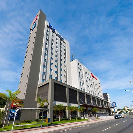 ibis Navegantes Itajai Hotel Bagian luar foto