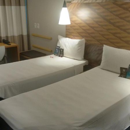 ibis Navegantes Itajai Hotel Bagian luar foto