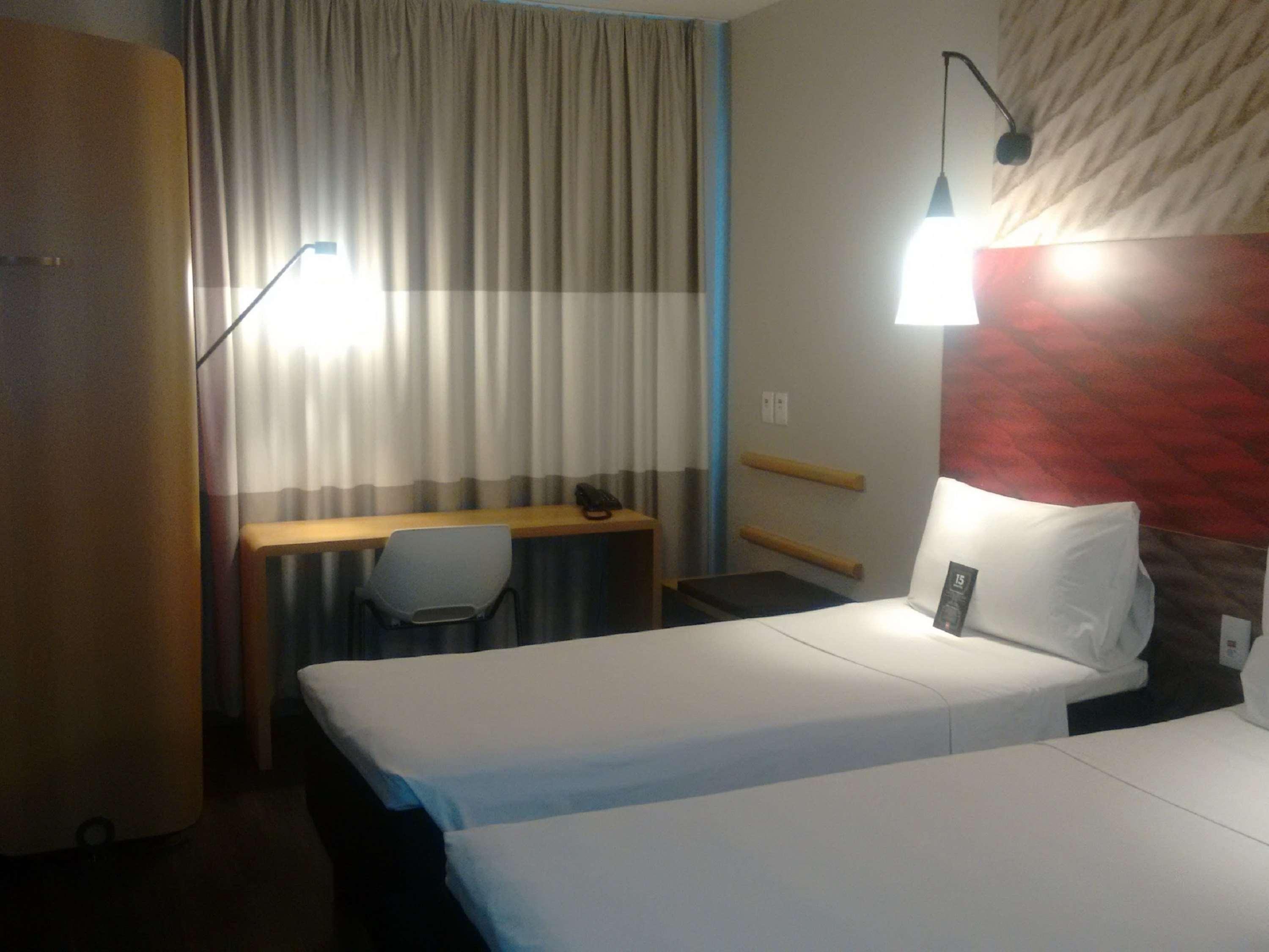 ibis Navegantes Itajai Hotel Bagian luar foto