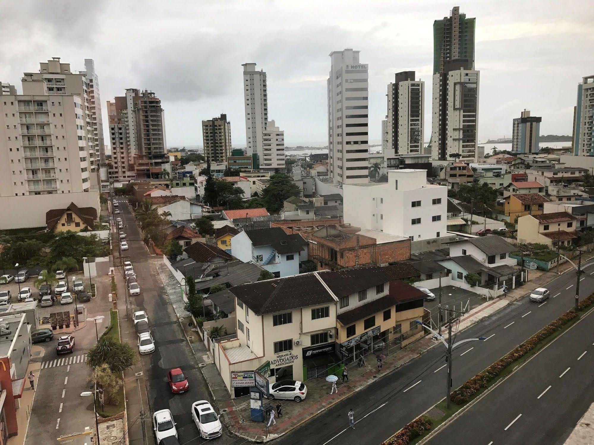 ibis Navegantes Itajai Hotel Bagian luar foto