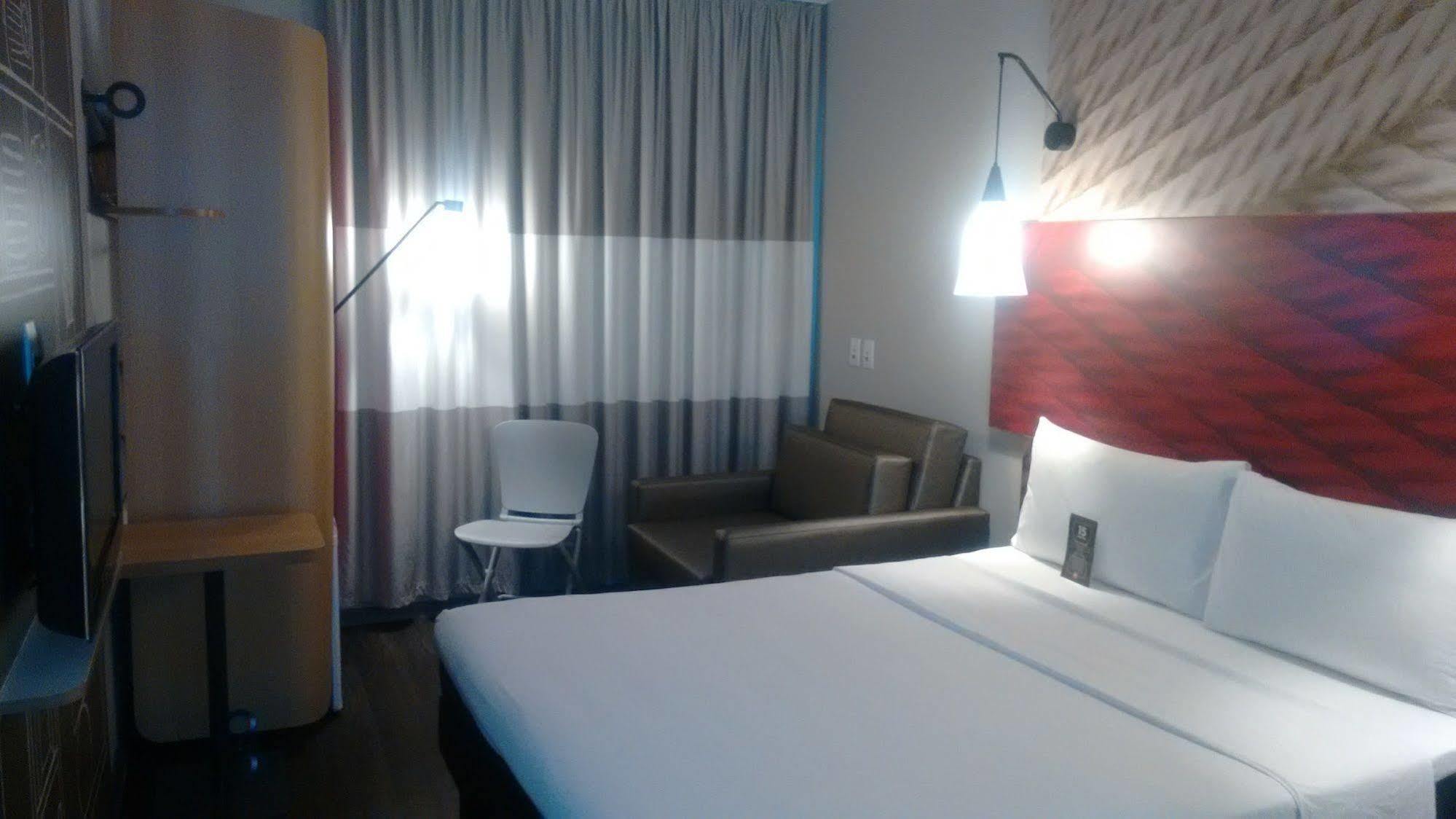 ibis Navegantes Itajai Hotel Bagian luar foto